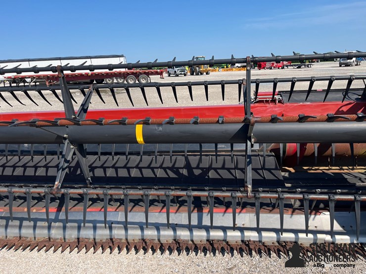 2015-case-ih-3162-image-13