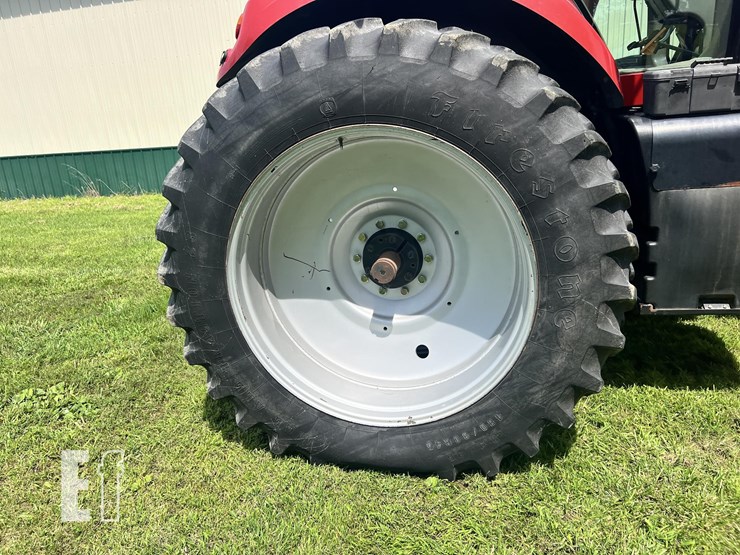 2010-case-ih-magnum-215-image-10