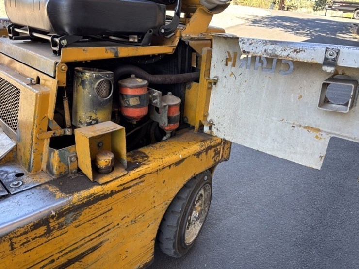 clark-c30b-forklift-image-20