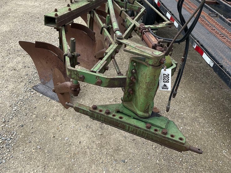 john-deere-f145-image-2