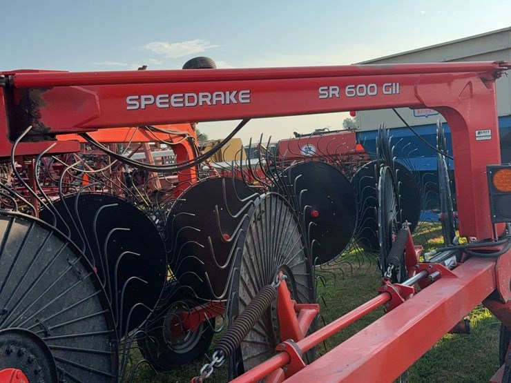 2019-kuhn-sr600-image-14