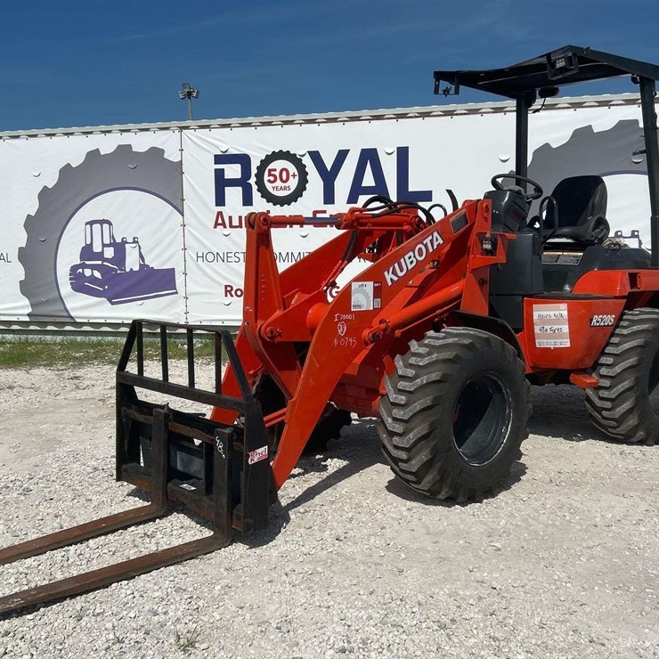 2011 KUBOTA R520S
