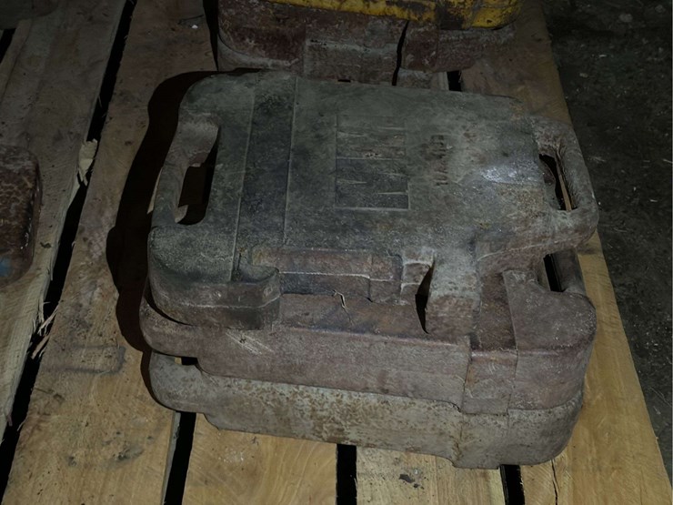 (3)-minneapolis-moline-suitcase-weights-image-5