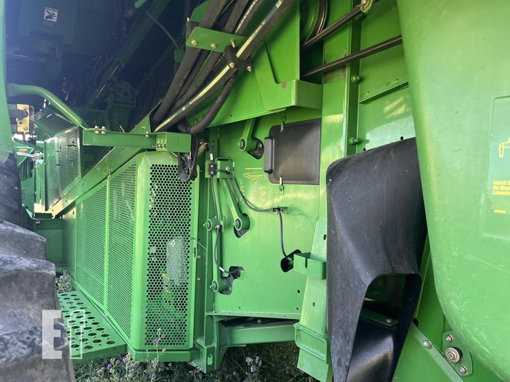 2005-john-deere-9560-sts-image-6