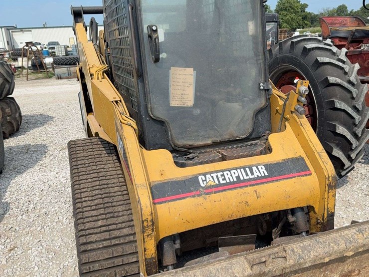 caterpillar-257b-image-18