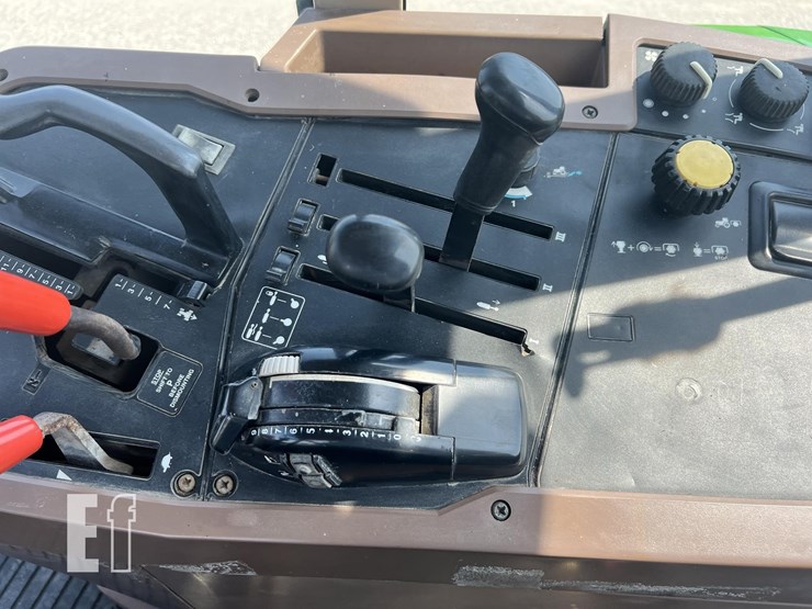1992-john-deere-7800-image-47