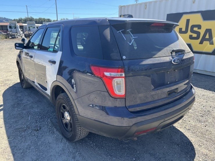 2015-ford-explorer-image-6