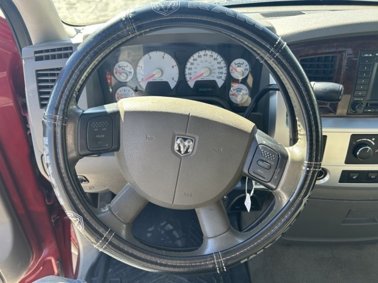 2009-dodge-ram-3500-image-16