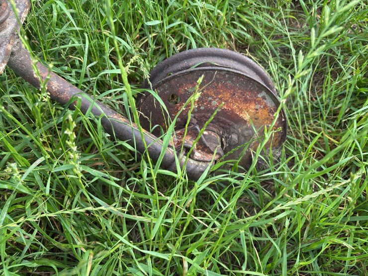moline-5-bottom-14”-pull-type-plow-image-22