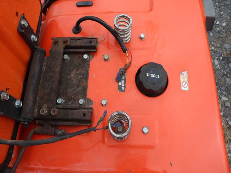 kubota-lawn-tractor-image-20