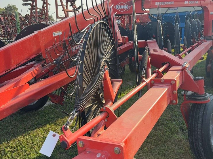 2019-kuhn-sr600-image-12
