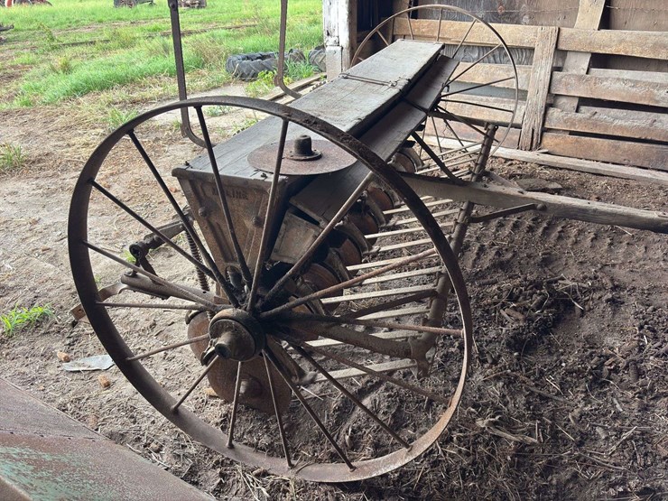 moline-8’-grain-drill-image-4