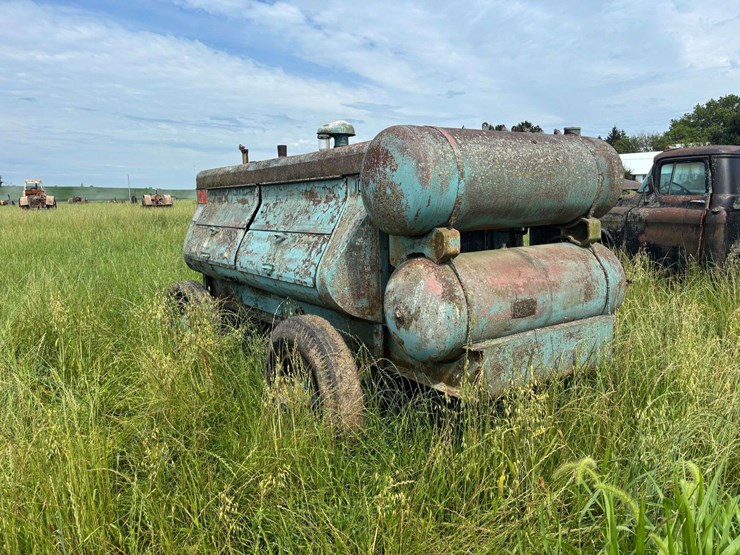 gardner-denver-air-compressor-unit-and-cart-image-6