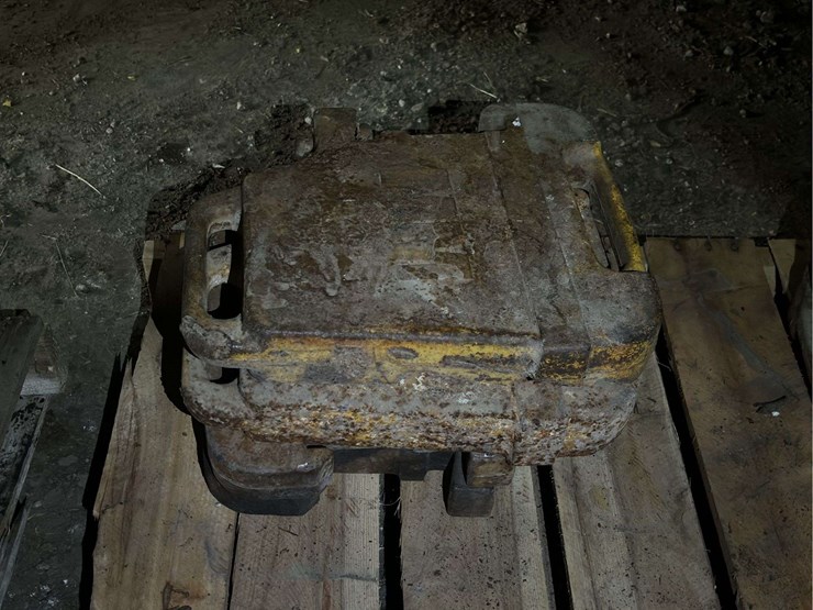 (4)-minneapolis-moline-suitcase-weights-image-1