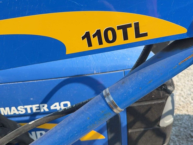 2014-new-holland-workmaster-40-image-13