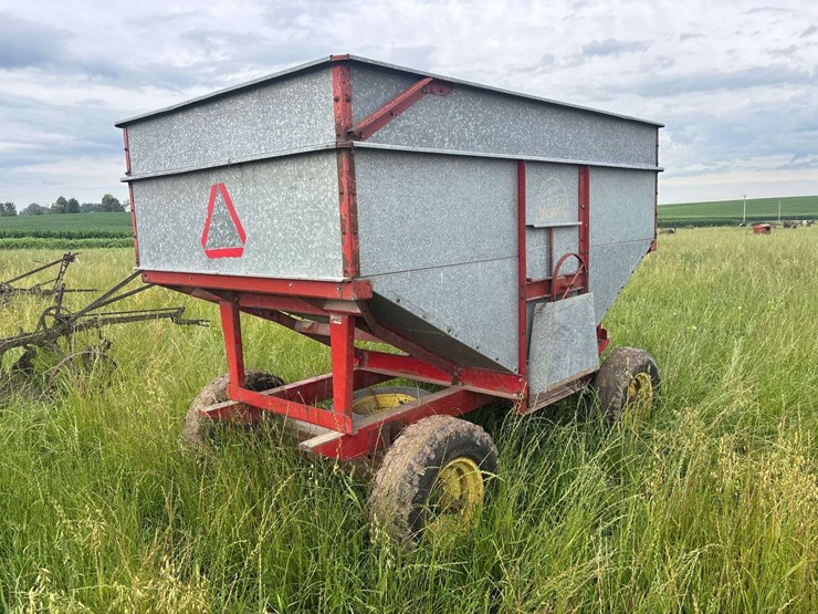 heider-gravity-box-and-john-deere-running-gear-image-5