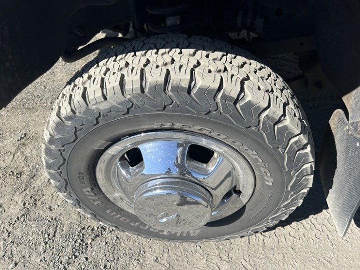 2009-dodge-ram-3500-image-36