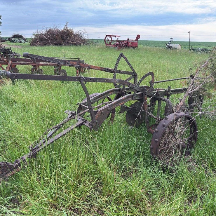 2 Bottom 14” Pull Type Plow