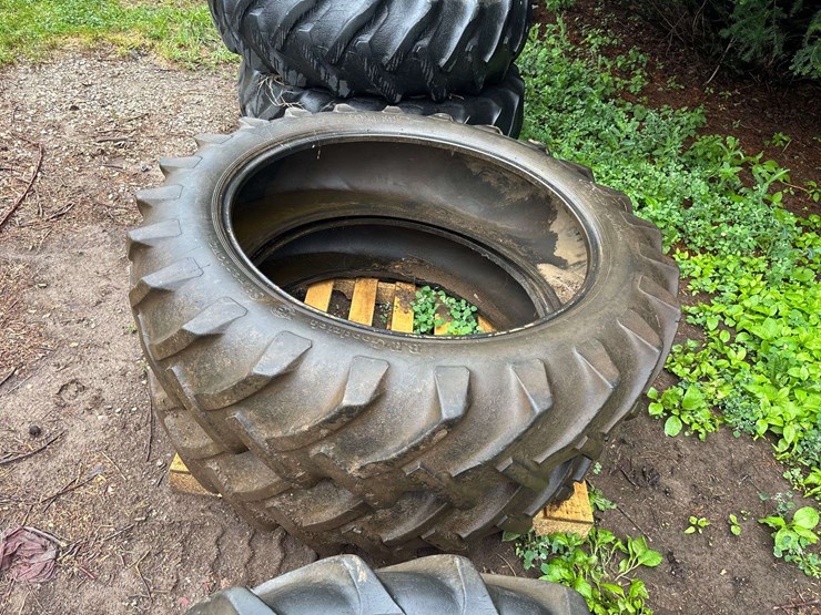 (2)-13.6-38-b.f.-goodrich-tires-image-2