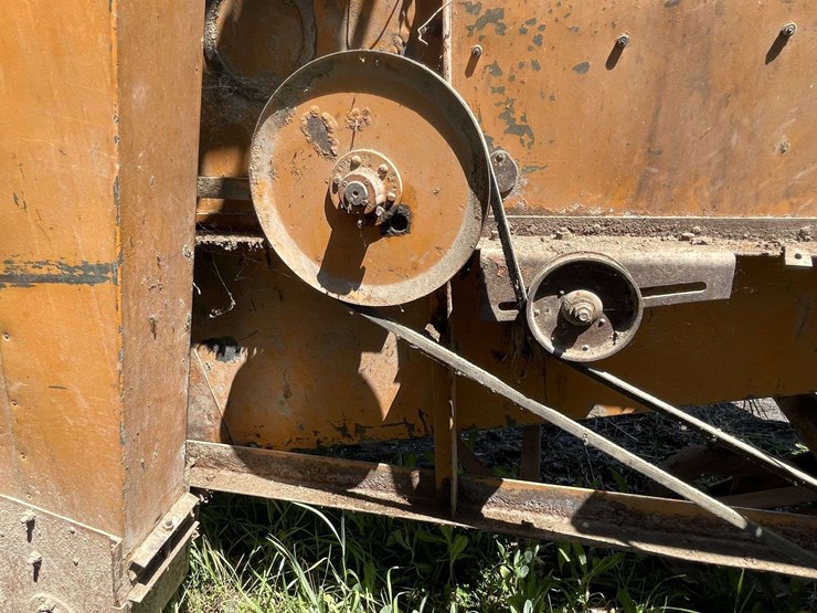 minneapolis-moline-1200-corn-sheller-image-89