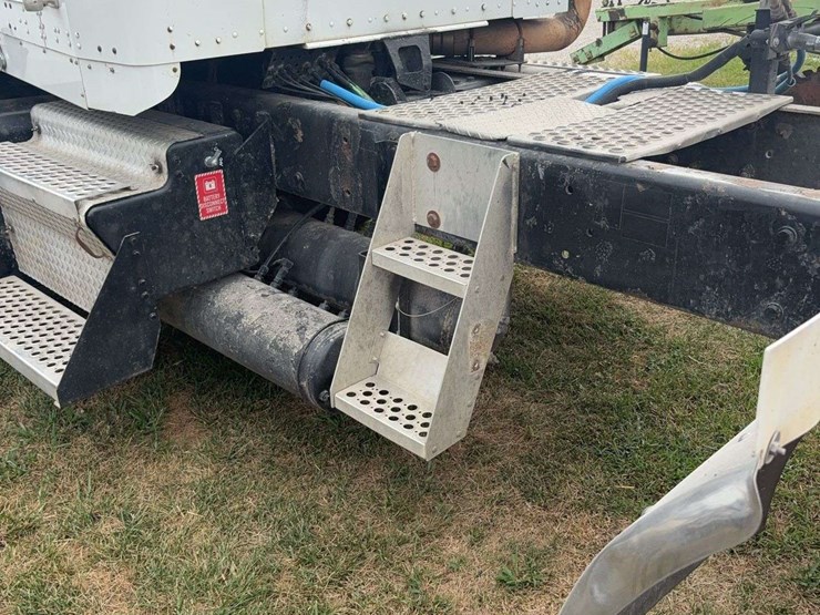 2003-kenworth-t800-image-15