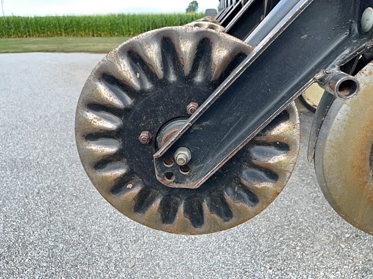 kinze-2600-image-13