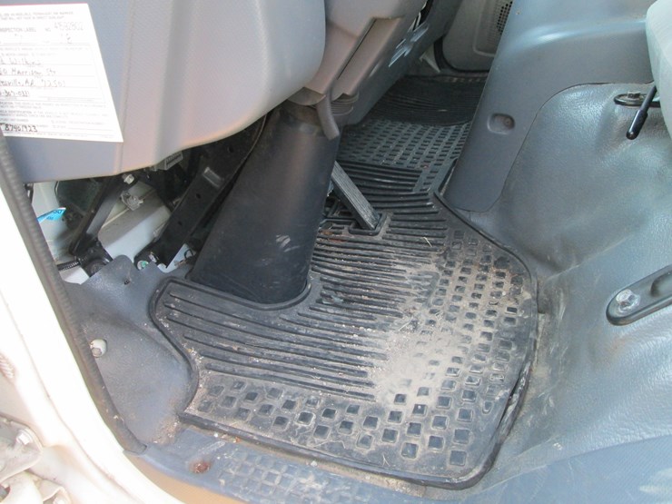 2011-isuzu-fsd-image-30