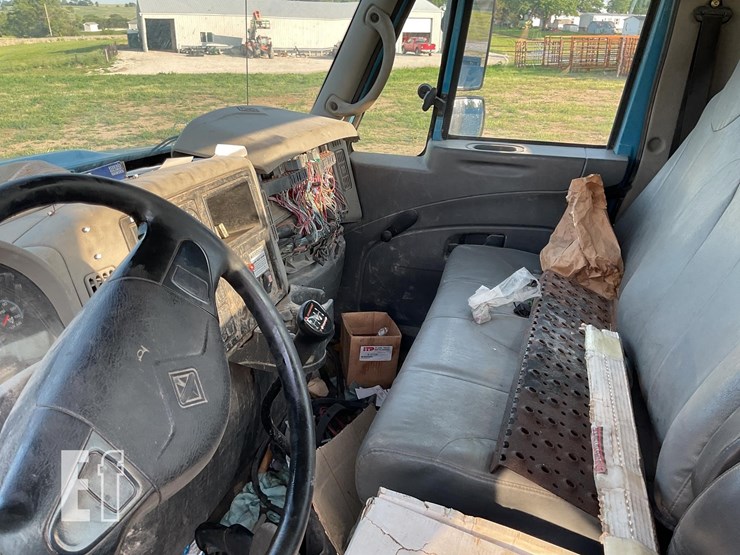 2008-international-durastar-4100-image-24
