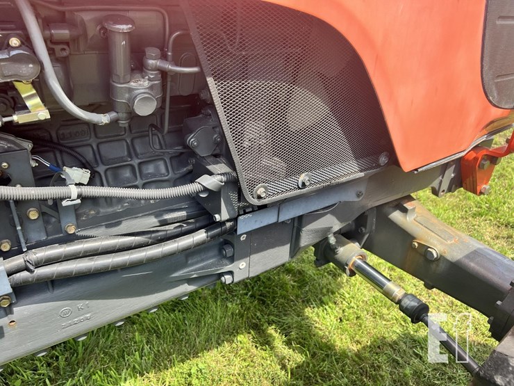 2005-kubota-m125x-image-18