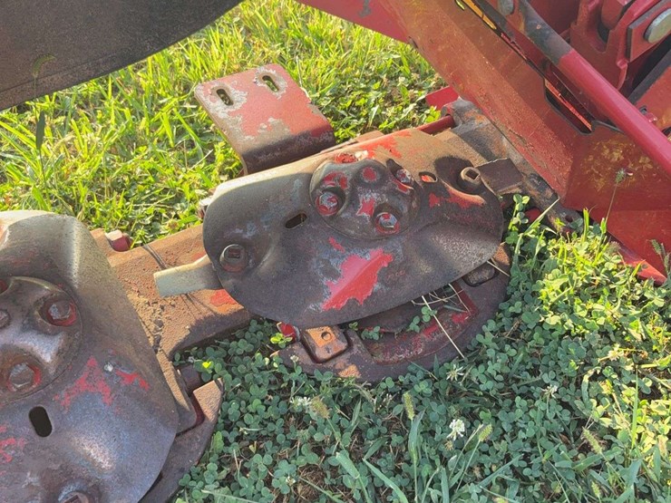 new-holland-h6750-image-10