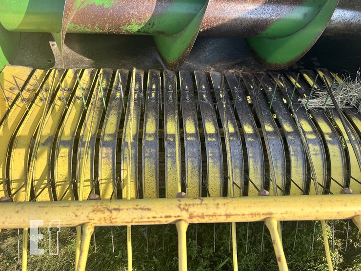 john-deere-336-image-15