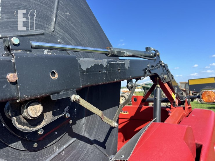 2012-case-ih-3020-image-33