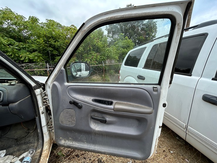 2001-dodge-ram-1500-image-27