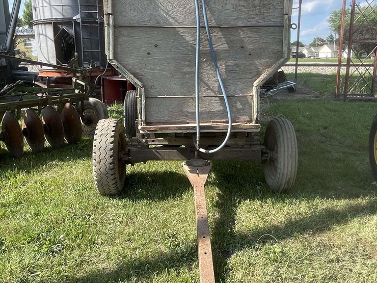 john-deere-triumph-wagon-and-running-gear-image-3