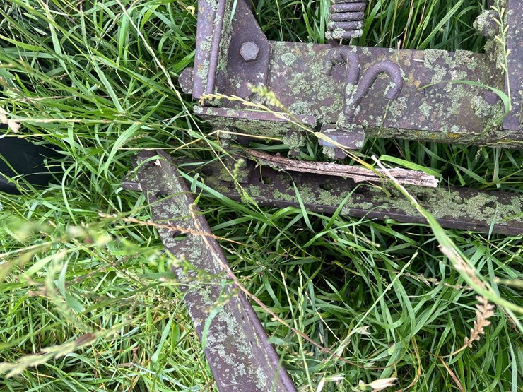 5-bottom-14”-pull-type-plow-image-10