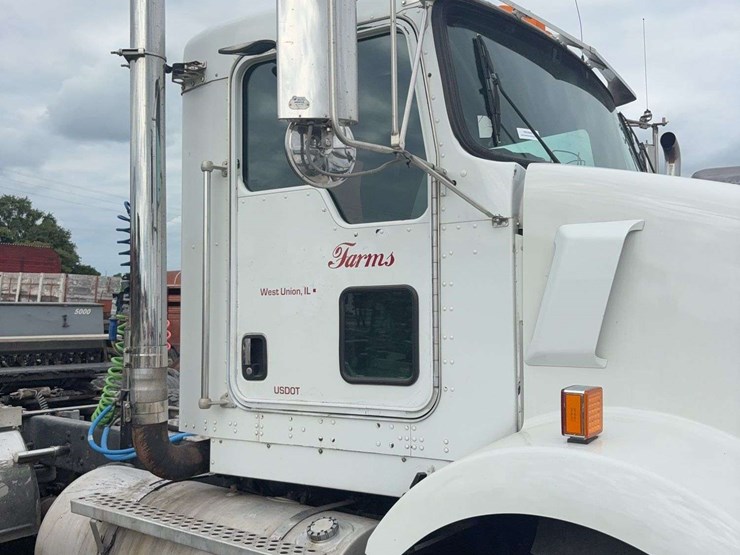 2003-kenworth-t800-image-3