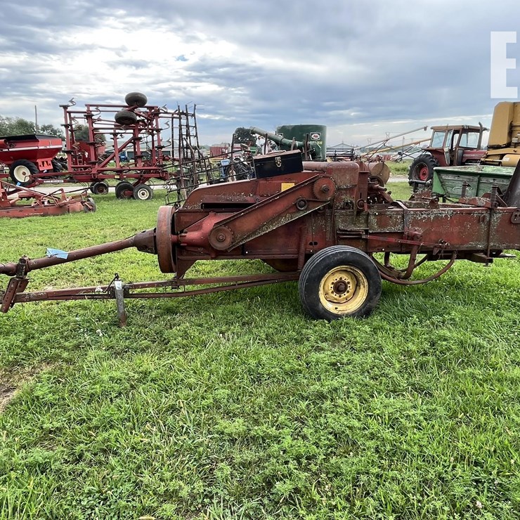 NEW HOLLAND 68