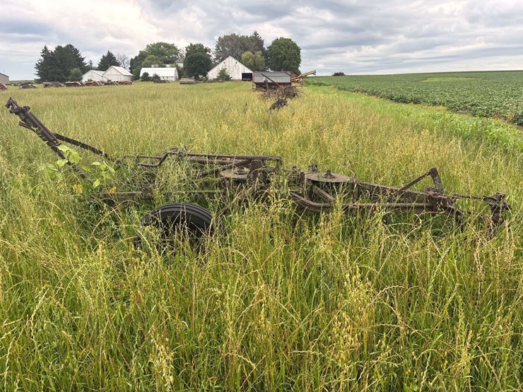 5-bottom-14”-pull-type-plow-image-7