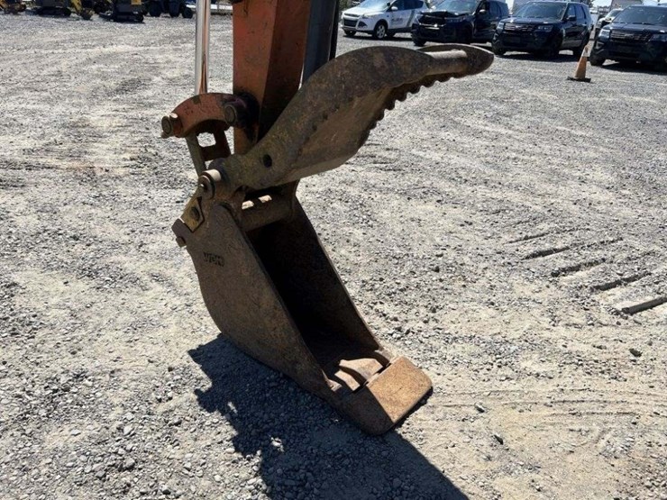 2009-hitachi-zx50u-3-image-12
