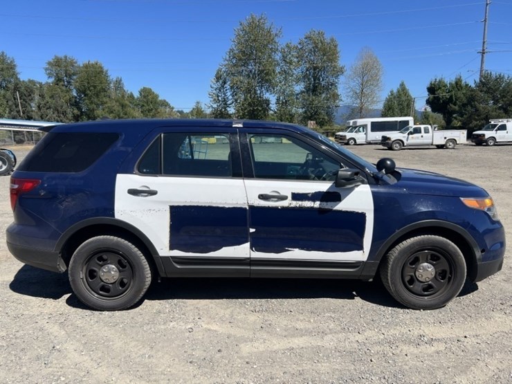 2015-ford-explorer-image-3