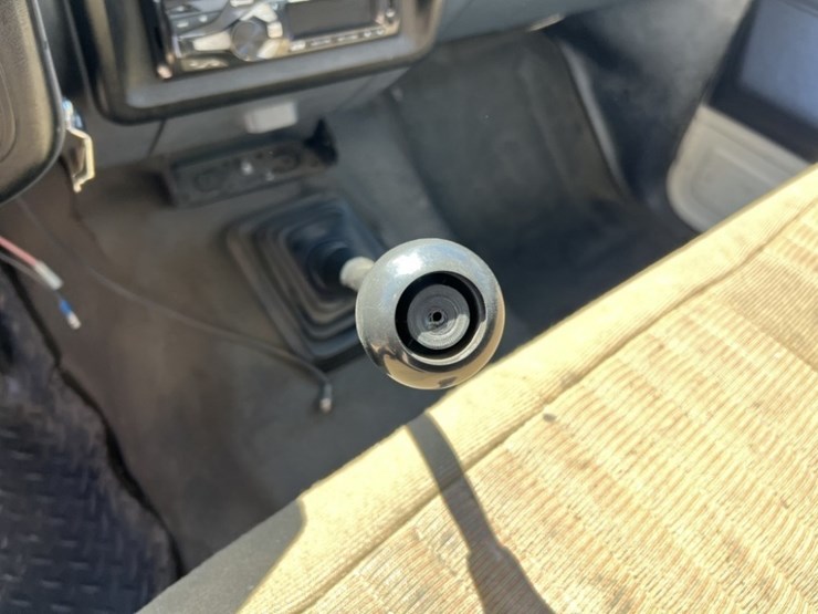 1990-ford-f-super-duty-image-32