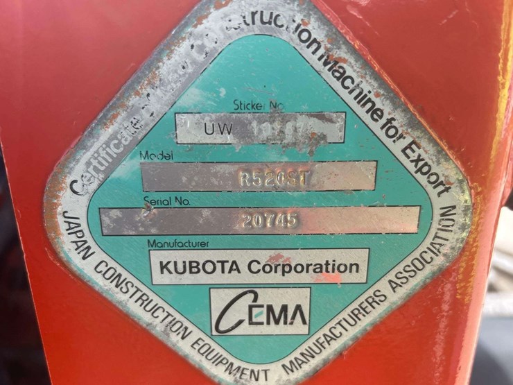 2011-kubota-r520s-image-5