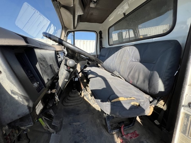 2000-international-4700-image-21