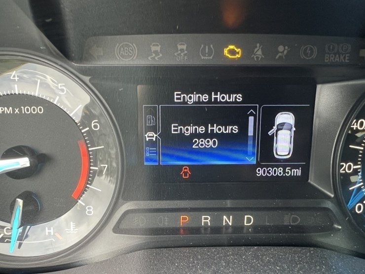 2016-ford-explorer-image-26