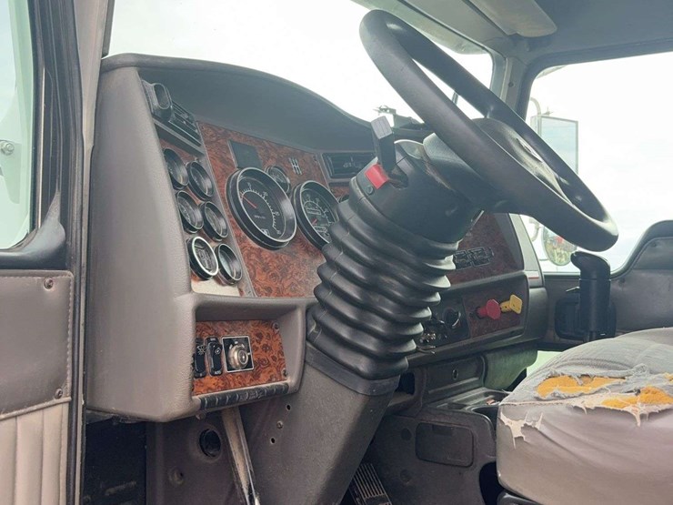 2003-kenworth-t800-image-20