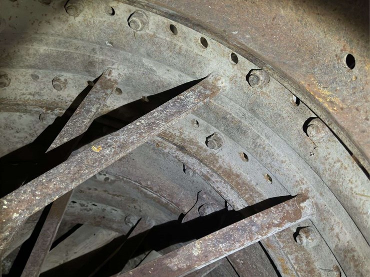 (2)-42-inch-rear-steel-wheels-with-lugs-and-extensions-image-14