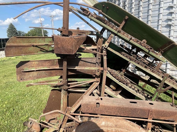 john-deere-corn-binder-image-22