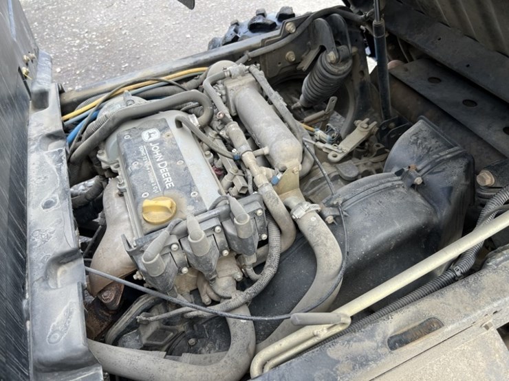john-deere-gator-image-18