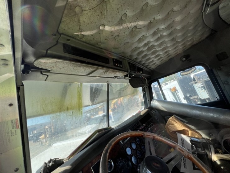 kenworth-w900-image-13