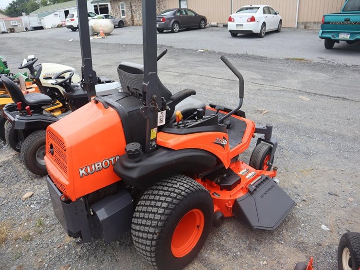 kubota-zd326-image-8